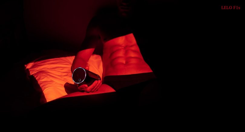 LELO-F1s-RED-voskhititelnyj-process-seksualnogo-tvorchestva